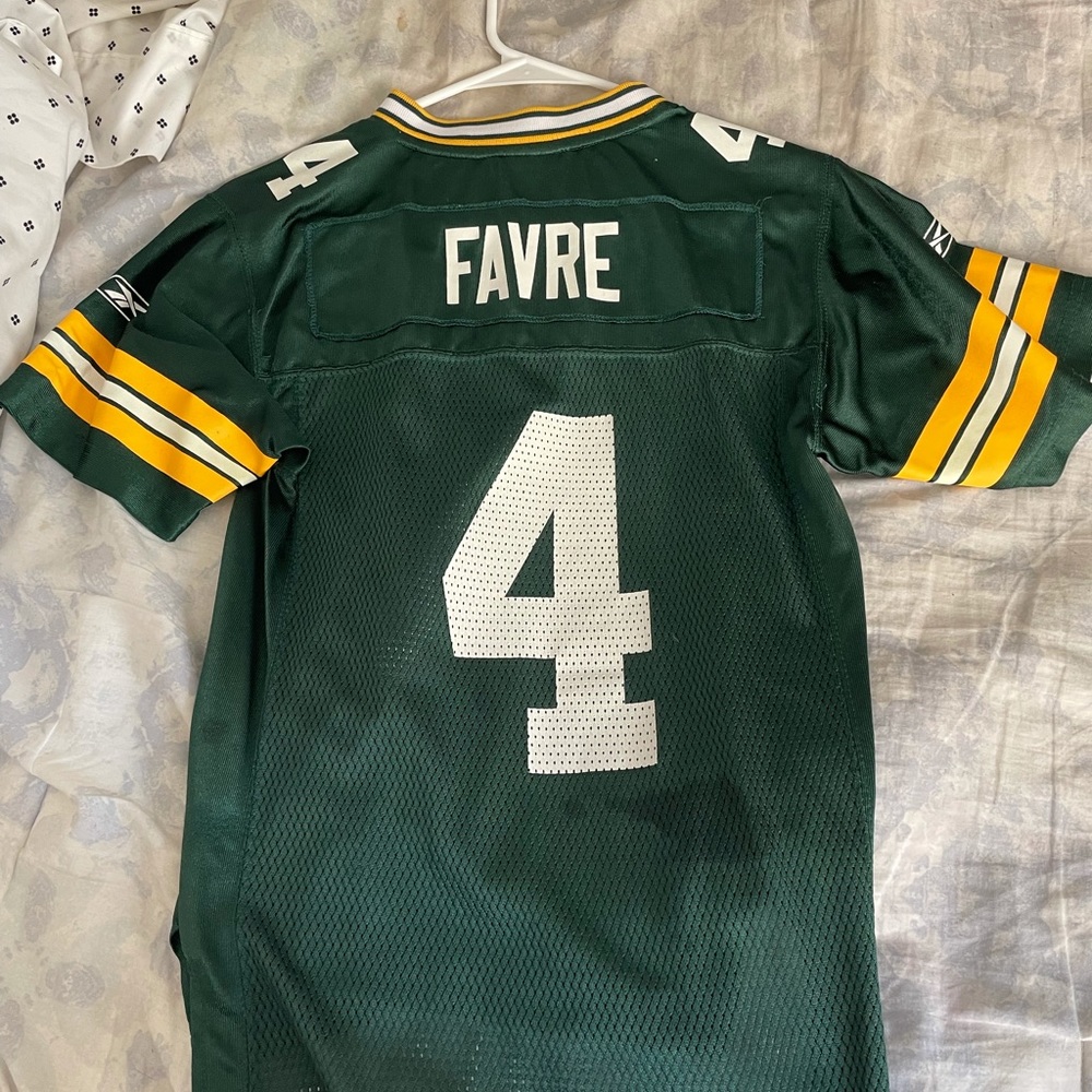 Brett Favre kids Medium jersey.